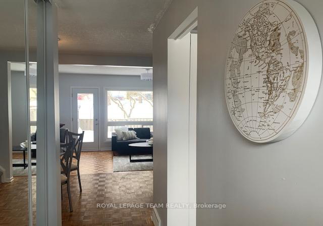 14-larkshirlane-ottawa-ontario-x12608822