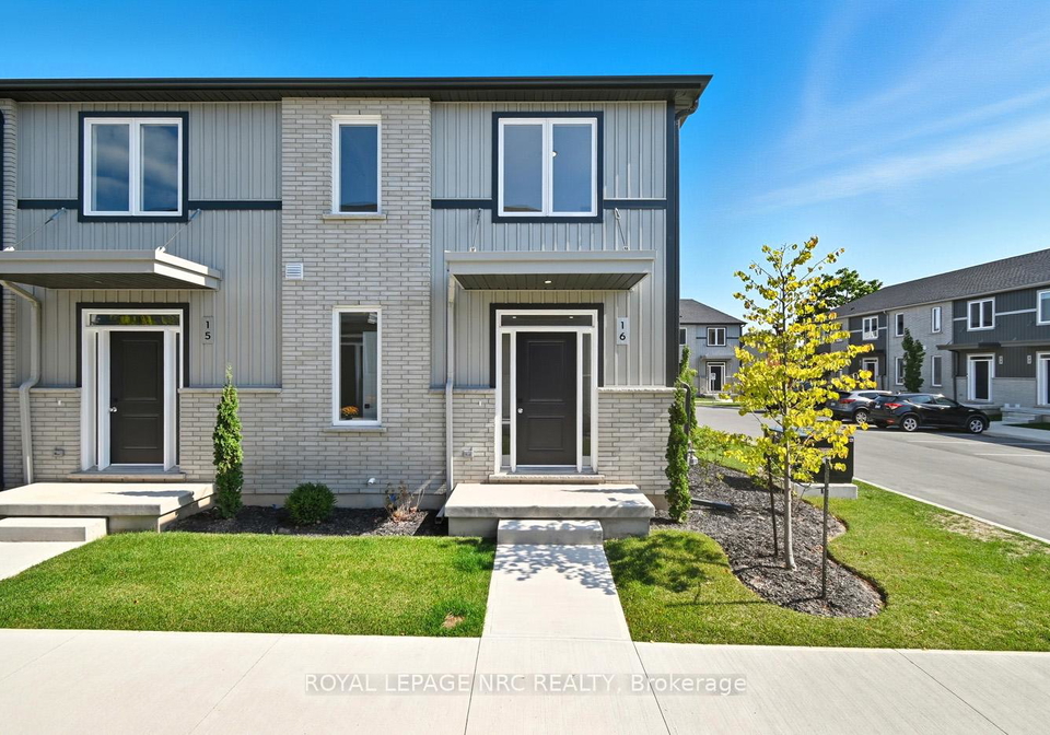 121a-moffatt-street-st-catharines-ontario-x12608882