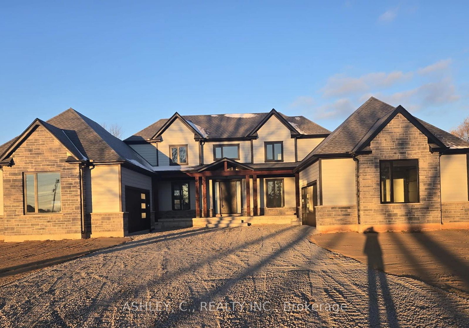 256-mountain-road-grimsby-ontario-x12608930