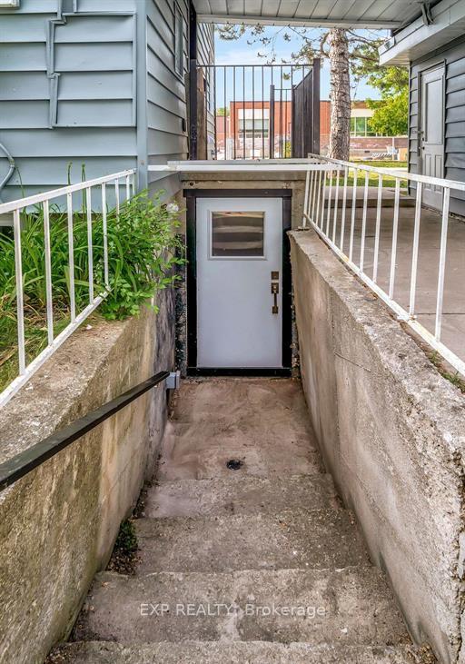 89-college-street-e-belleville-ontario-x12609310