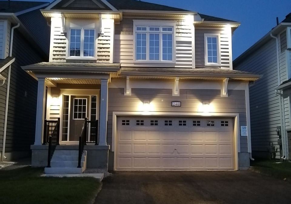 240-beechwood-forest-lane-gravenhurst-ontario-x12609408