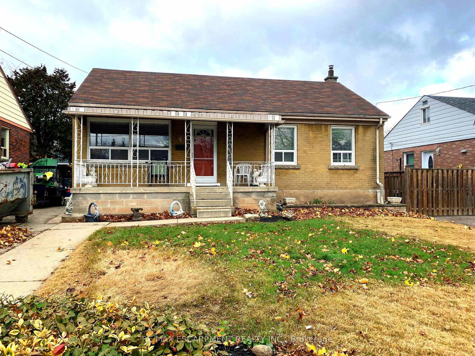 140-stewartdale-avenue-hamilton-ontario-x12609500