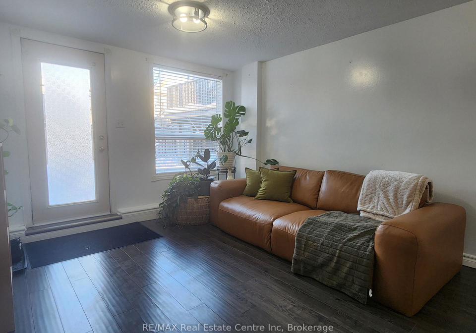 17-boulder-crescent-guelph-ontario-x12609504