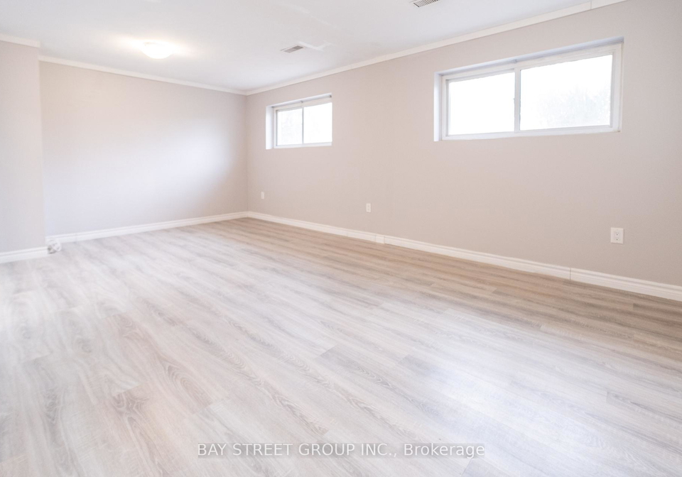 15-old-oxford-road-st-catharines-ontario-x12609600