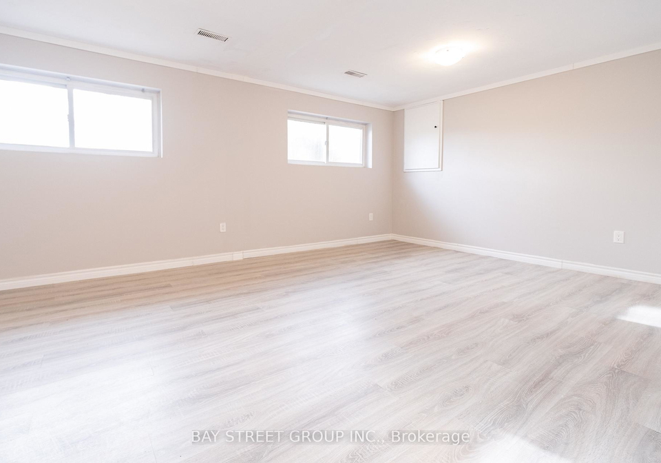 15-old-oxford-road-st-catharines-ontario-x12609600