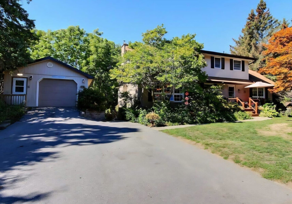19-orchard-crescent-brighton-ontario-x12609800
