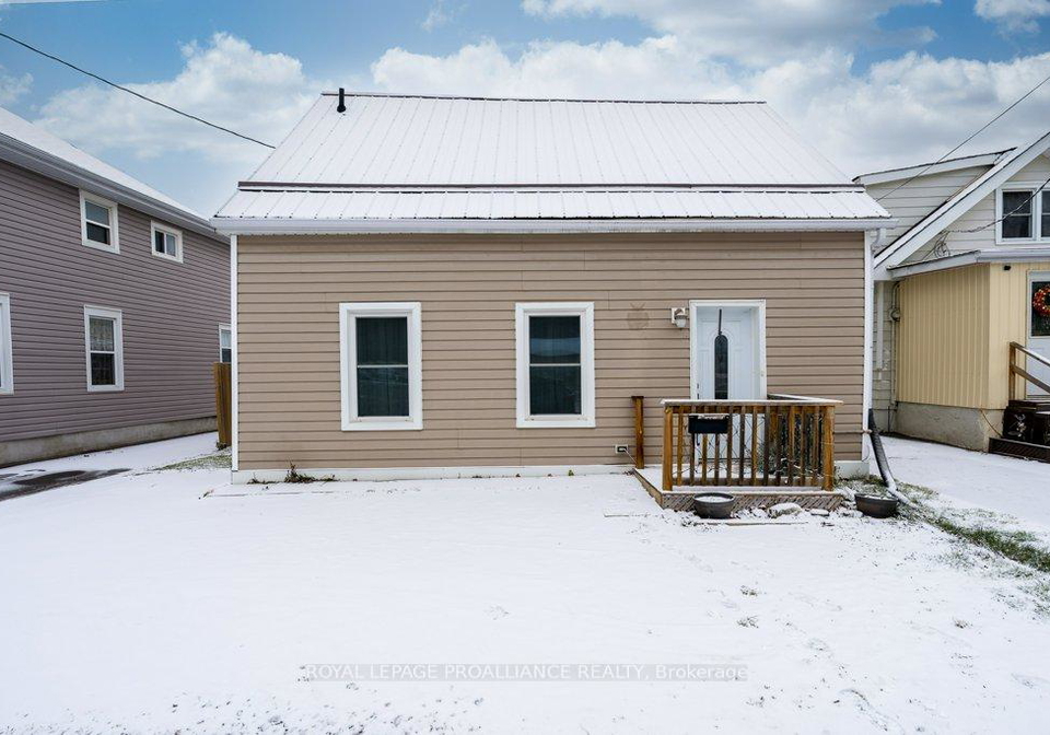 31-pelham-street-quinte-west-ontario-x12609844