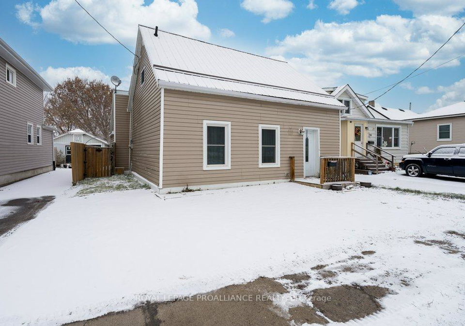 31-pelham-street-quinte-west-ontario-x12609844