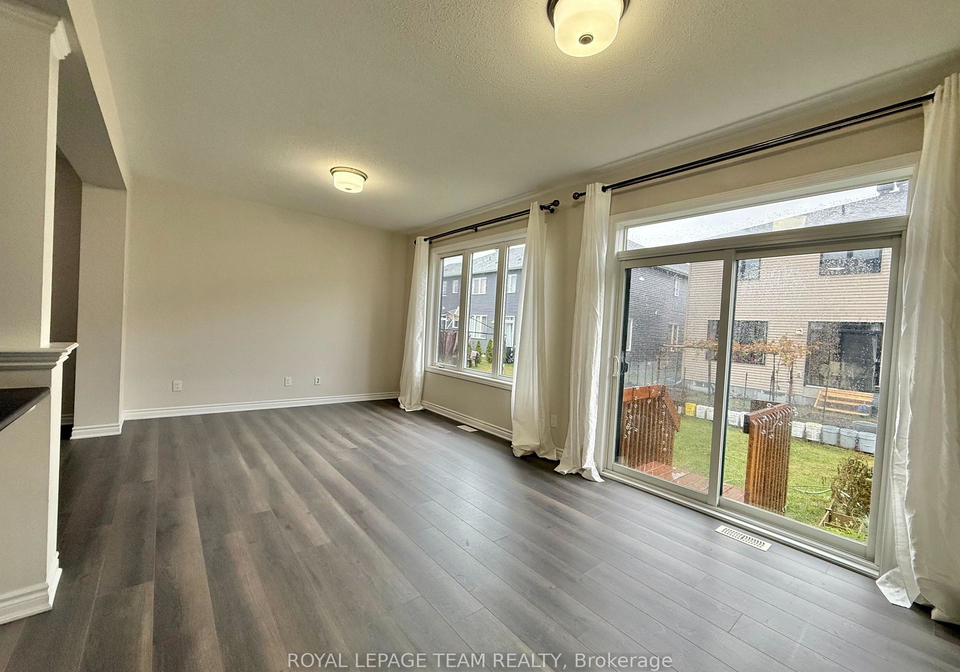 709-megrez-way-e-ottawa-ontario-x12610056