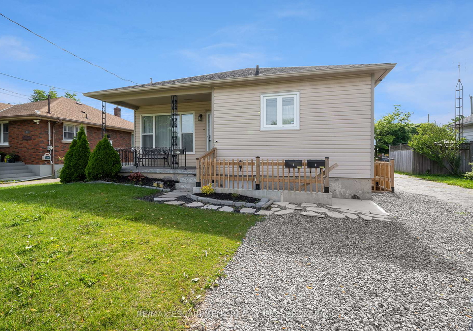 16-golden-boulevard-e-welland-ontario-x12610250
