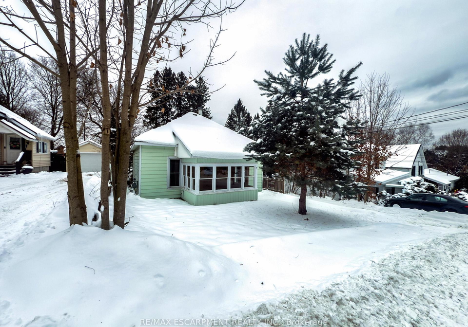 10-duncan-street-e-huntsville-ontario-x12610388