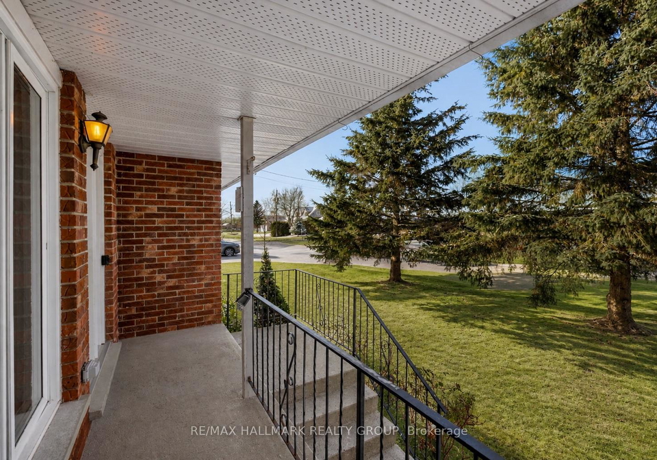 10-frederick-street-lansdowne-village-ontario-x12610658