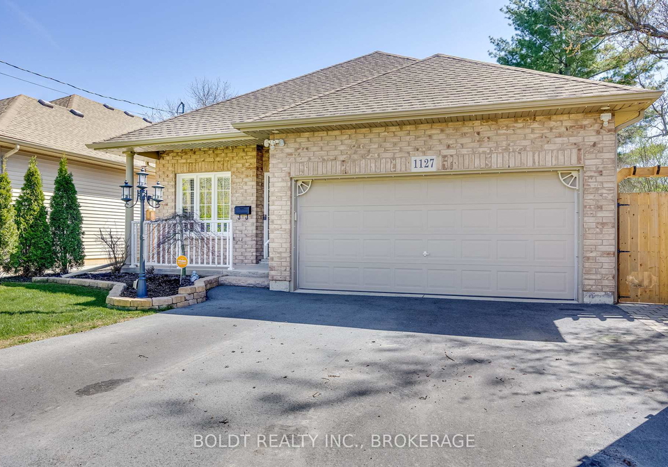 1127-pelham-street-pelham-ontario-x12610912