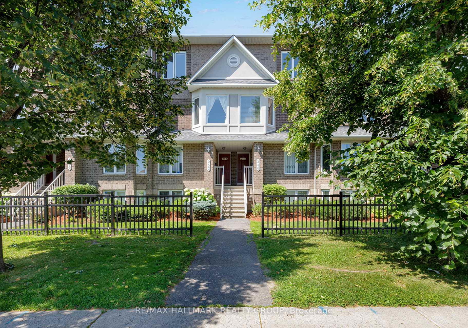 250-cresthaven-drive-ottawa-ontario-x12611660