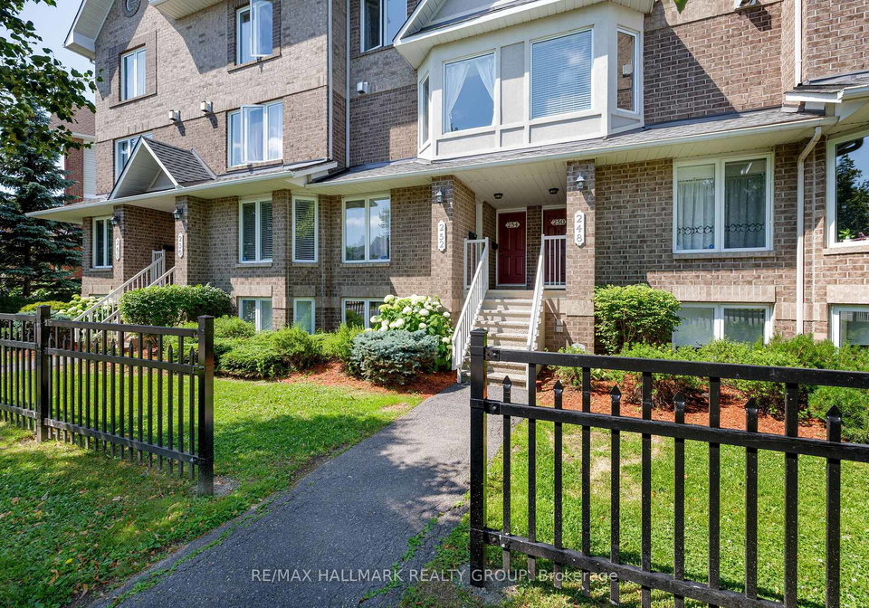 250-cresthaven-drive-ottawa-ontario-x12611660