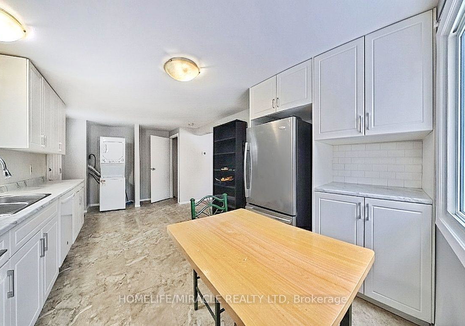 30a-amos-avenue-waterloo-ontario-x12611662
