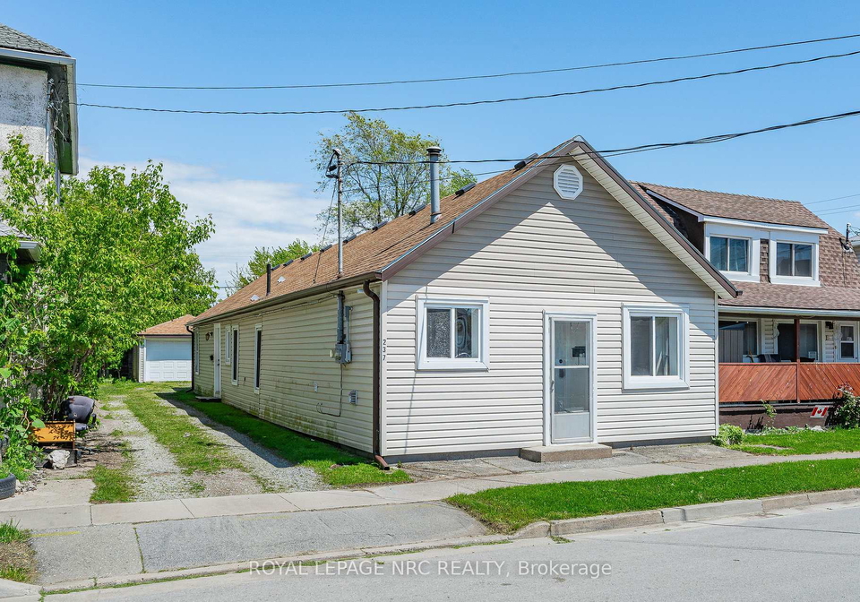 237-mitchell-street-port-colborne-ontario-x12612394
