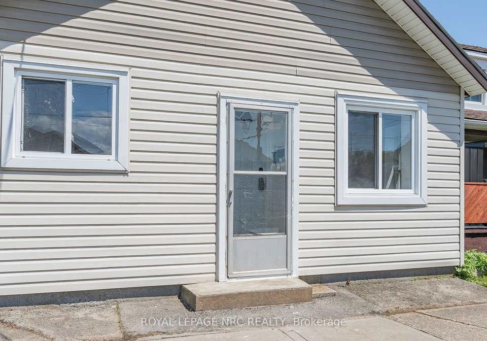 237-mitchell-street-port-colborne-ontario-x12612394