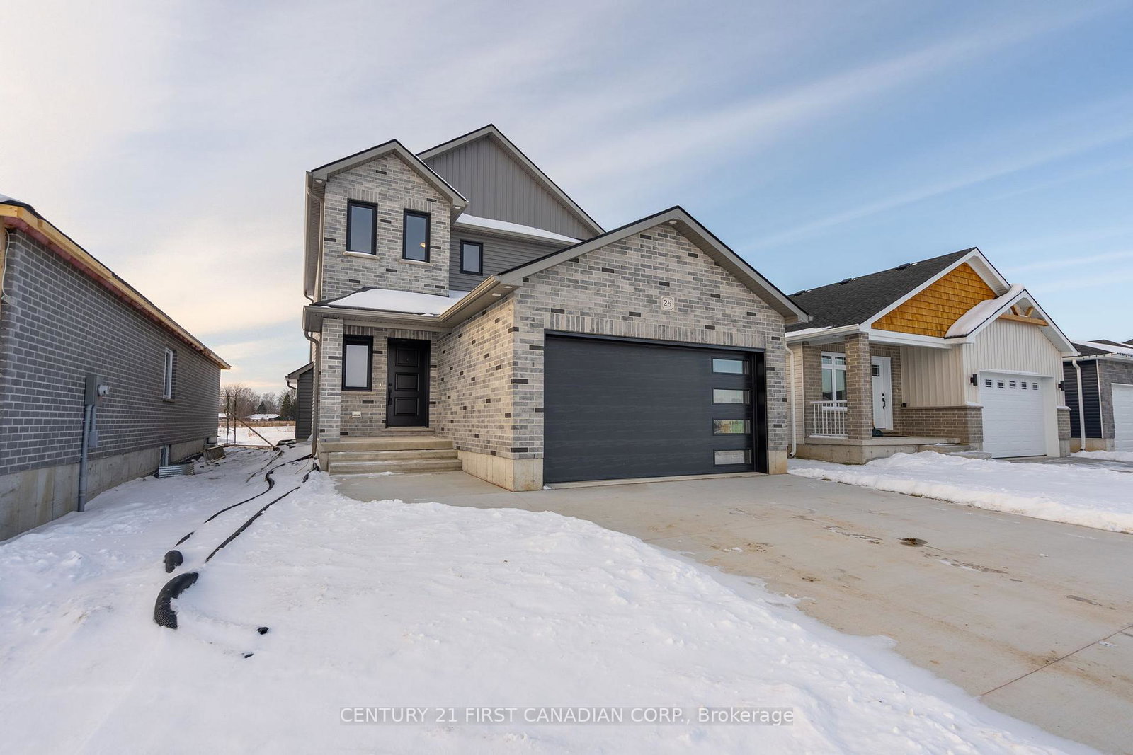 25-sheldabren-street-north-middlesex-ontario-x12612862