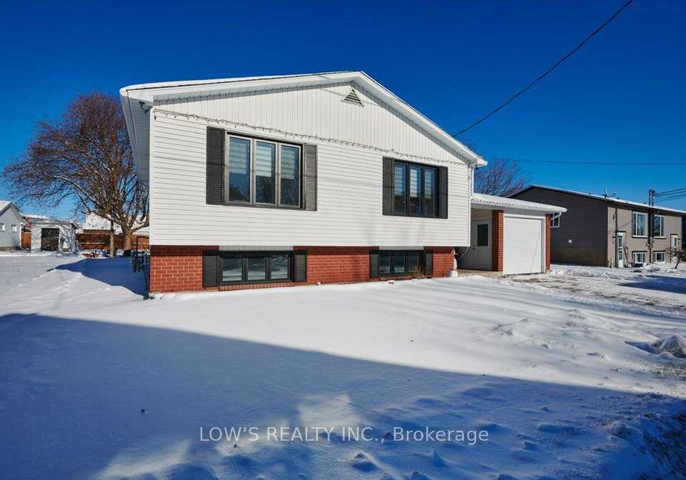 25-wall-street-champlain-ontario-x12612964