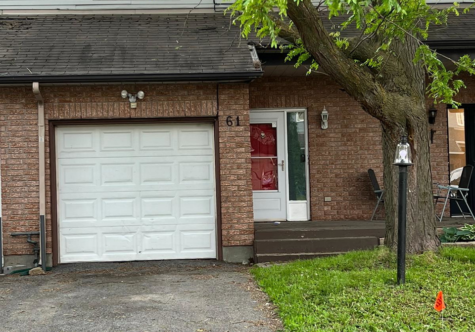 61-rueter-street-ottawa-ontario-x12613096