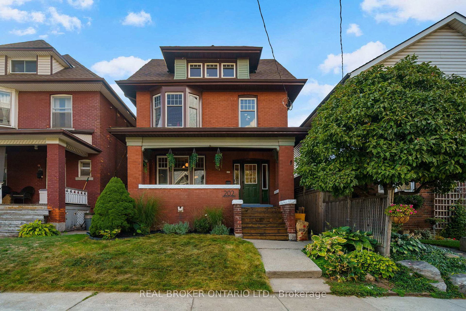 202-prospect-street-s-hamilton-ontario-x12613142