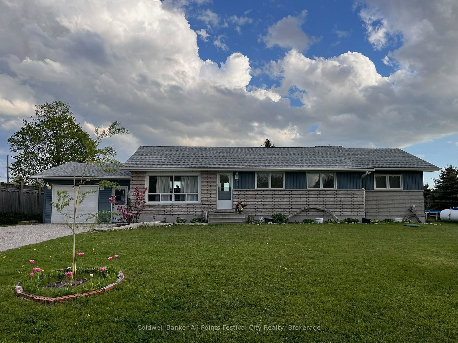 34889-blacks-point-road-central-huron-ontario-x12613368