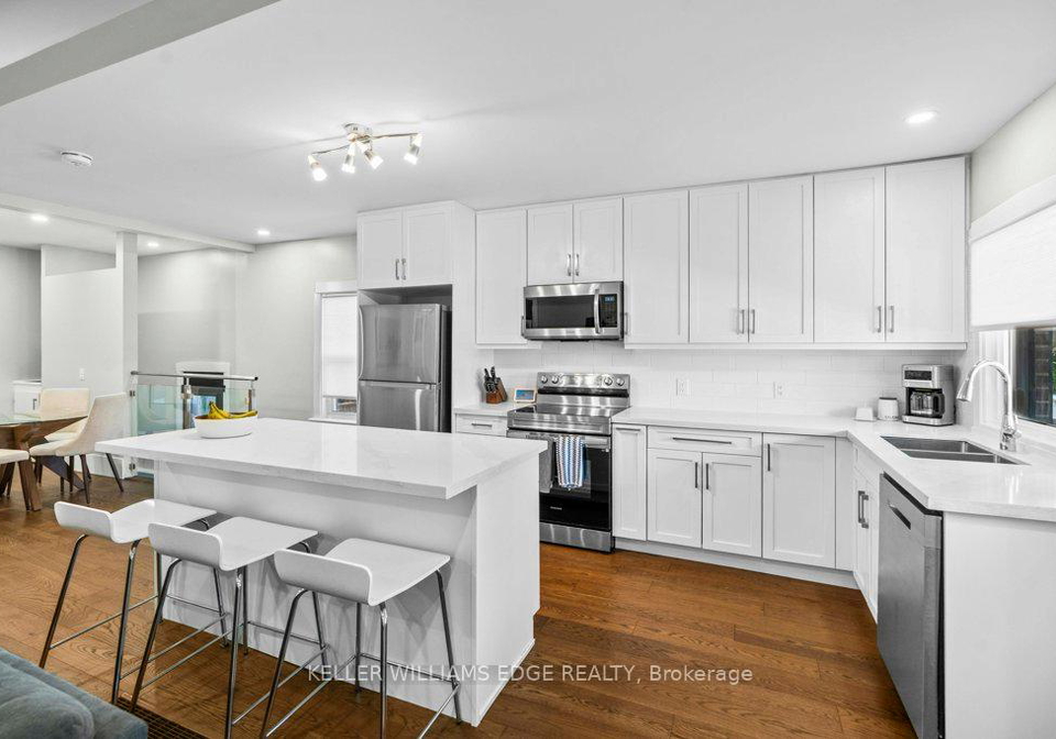 18-park-row-n-hamilton-ontario-x12613478