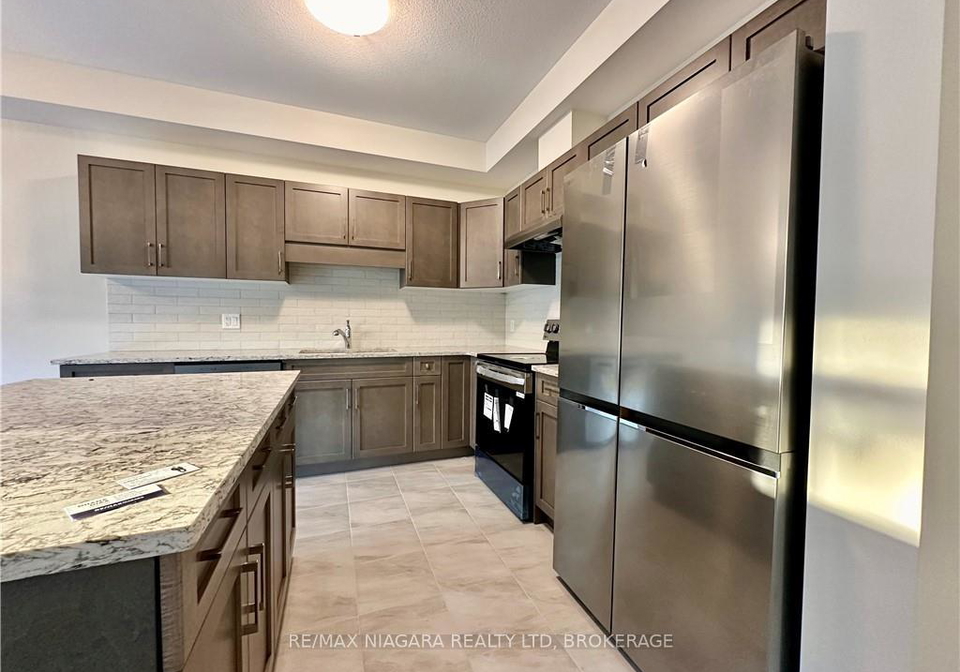 47-saffron-way-pelham-ontario-x12613742