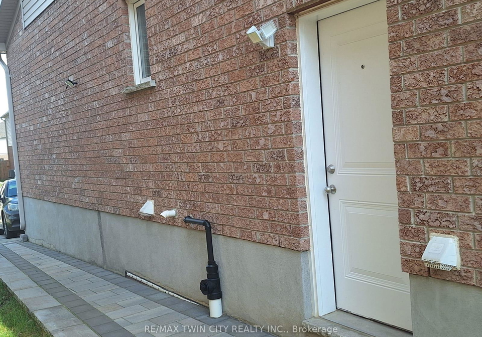 15-spring-creek-street-kitchener-ontario-x12614738