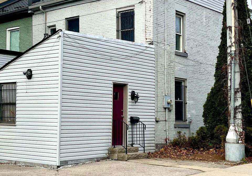 275-main-street-w-hamilton-ontario-x12614774