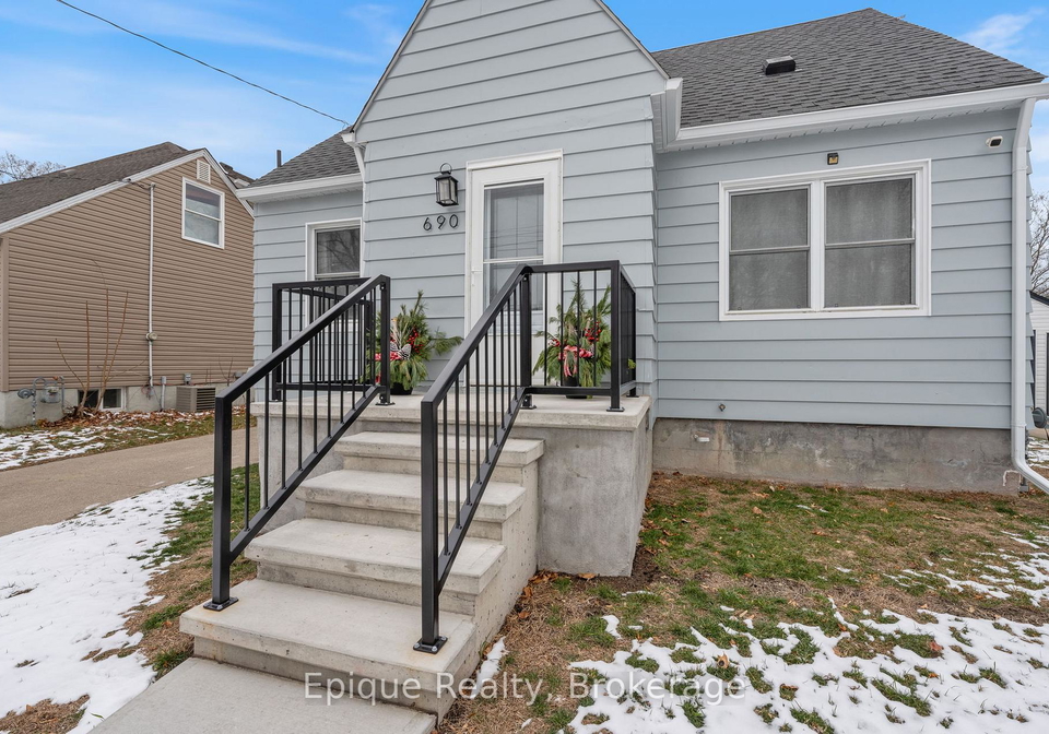 690-rosedale-avenue-sarnia-ontario-x12614838