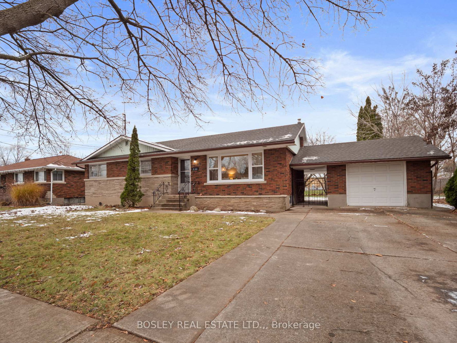 33-tamarack-avenue-st-catharines-ontario-x12615634