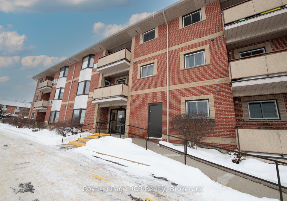 497-birmingham-st-west-street-w-wellington-north-ontario-x12615688