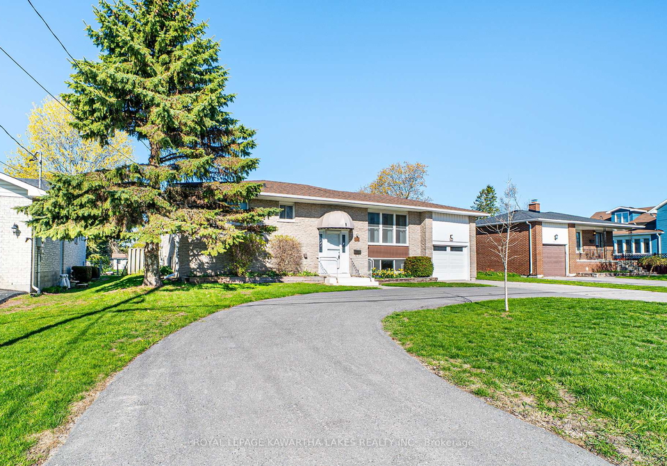 89-angeline-street-s-kawartha-lakes-ontario-x12615912