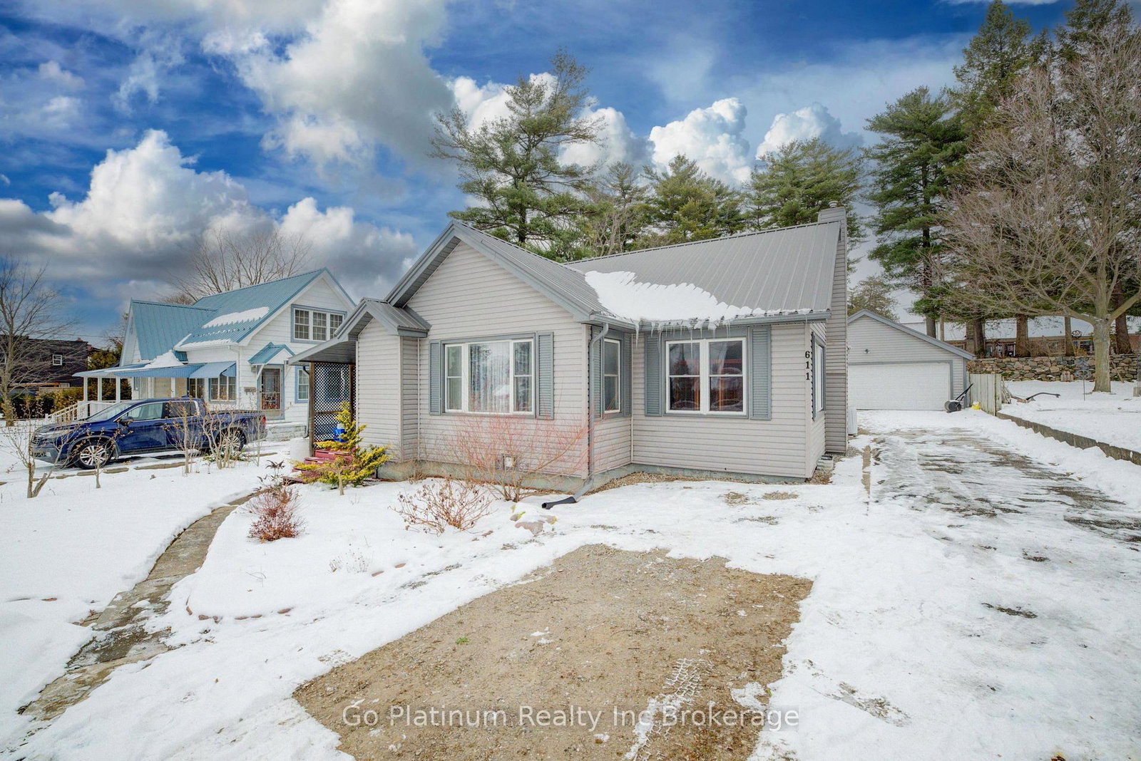 611-james-street-e-norfolk-ontario-x12616120