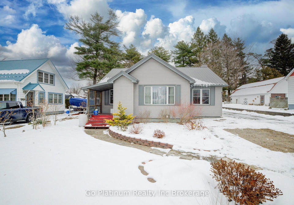 611-james-street-e-norfolk-ontario-x12616120