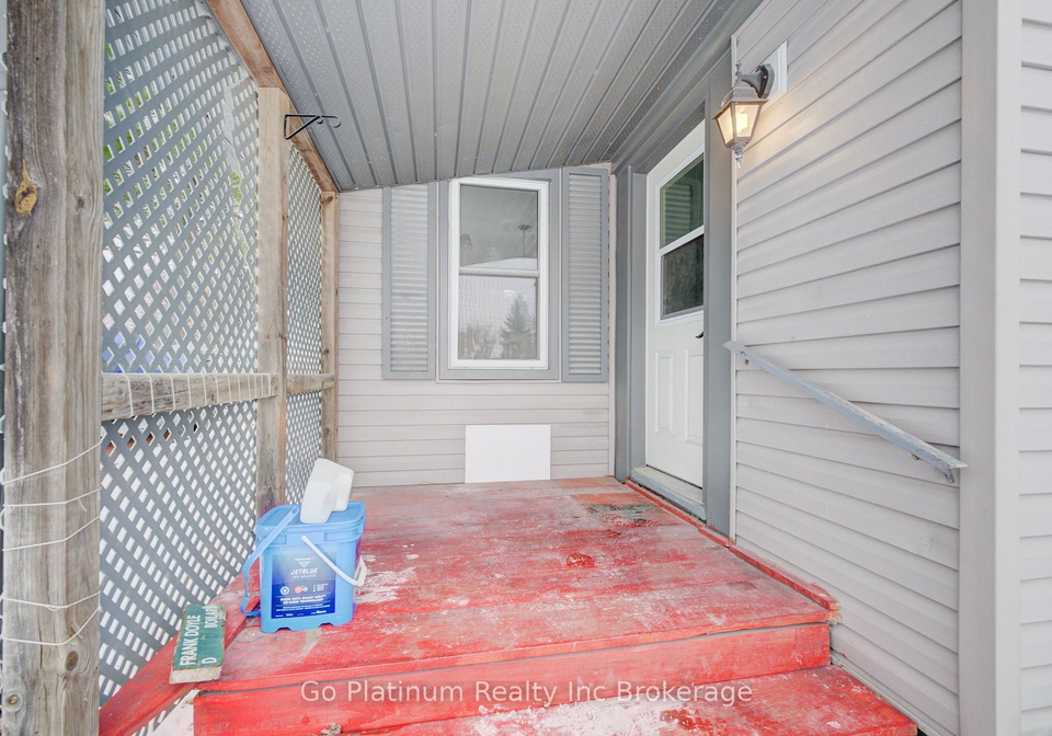 611-james-street-e-norfolk-ontario-x12616120