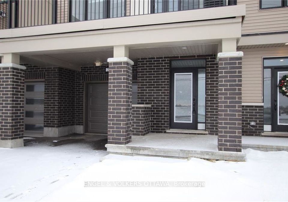 213-hibernian-walk-kanata-ontario-x12617168