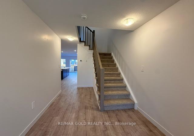 24-oak-forest-common-cambridge-ontario-x12627336