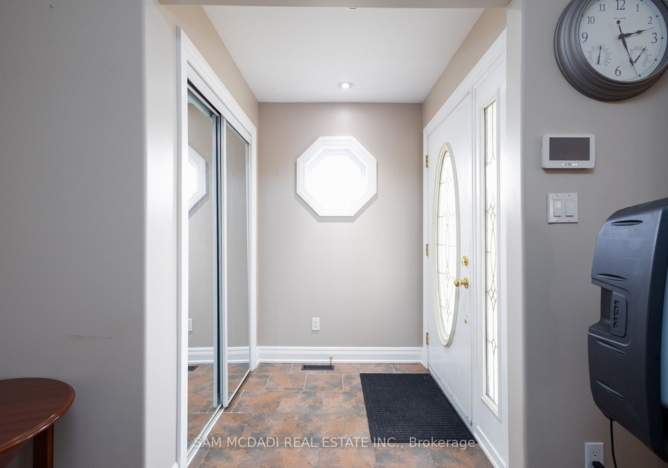9747-regional-road-20-grimsby-ontario-x12627768