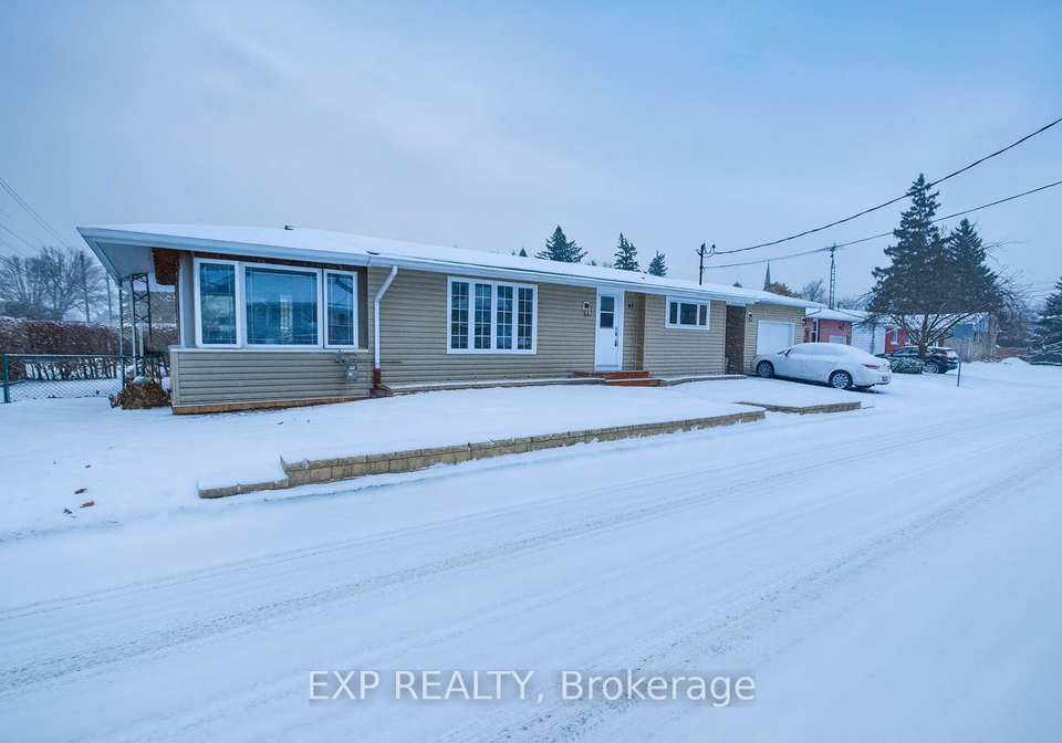 47-augusta-street-south-dundas-ontario-x12627806