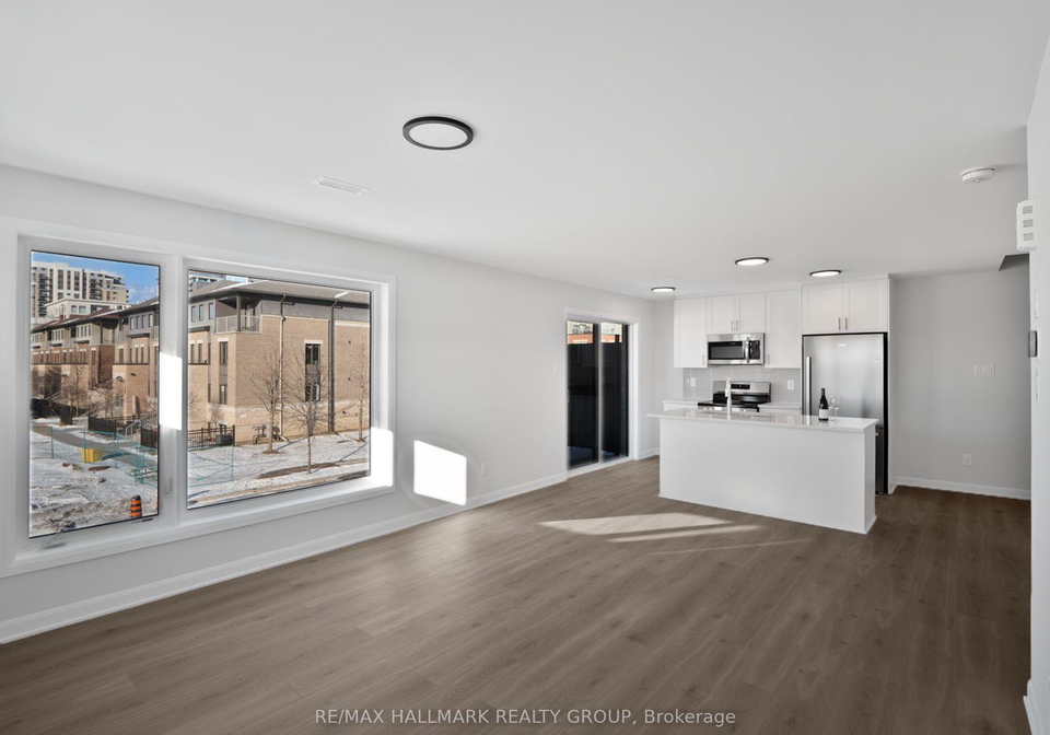 301-glenroy-gilbert-drive-ottawa-ontario-x12628144