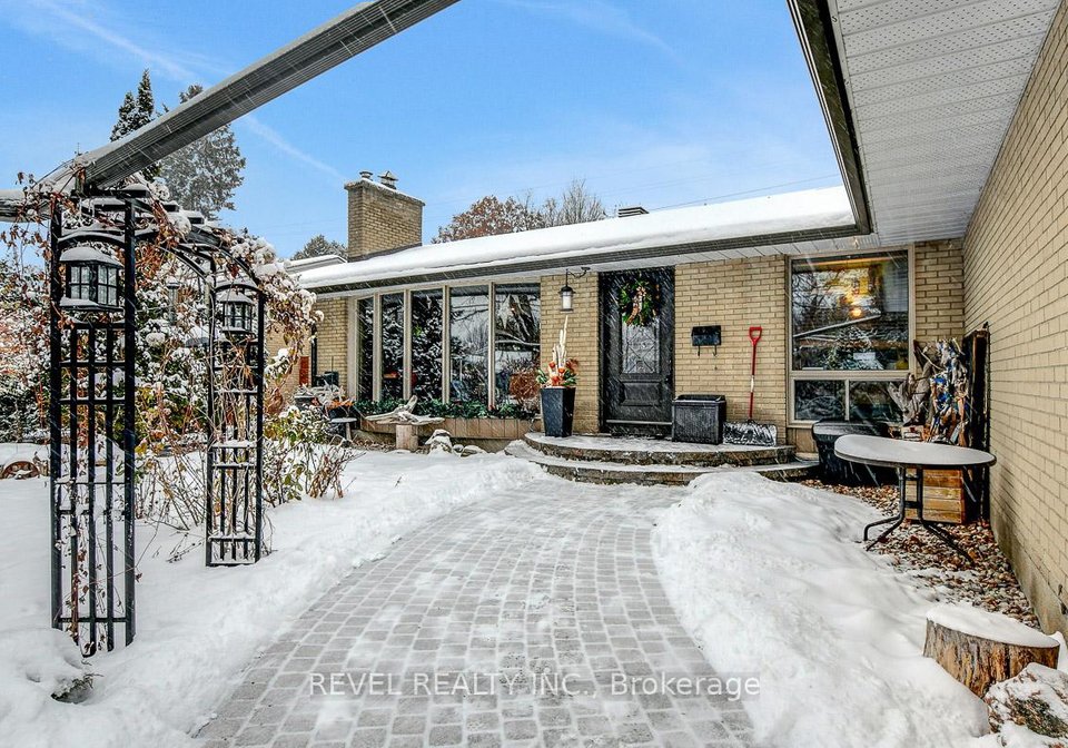 1752-kilborn-avenue-ottawa-ontario-x12628274