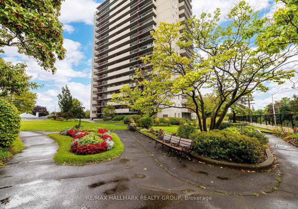 158b-mcarthur-avenue-ottawa-ontario-x12628620