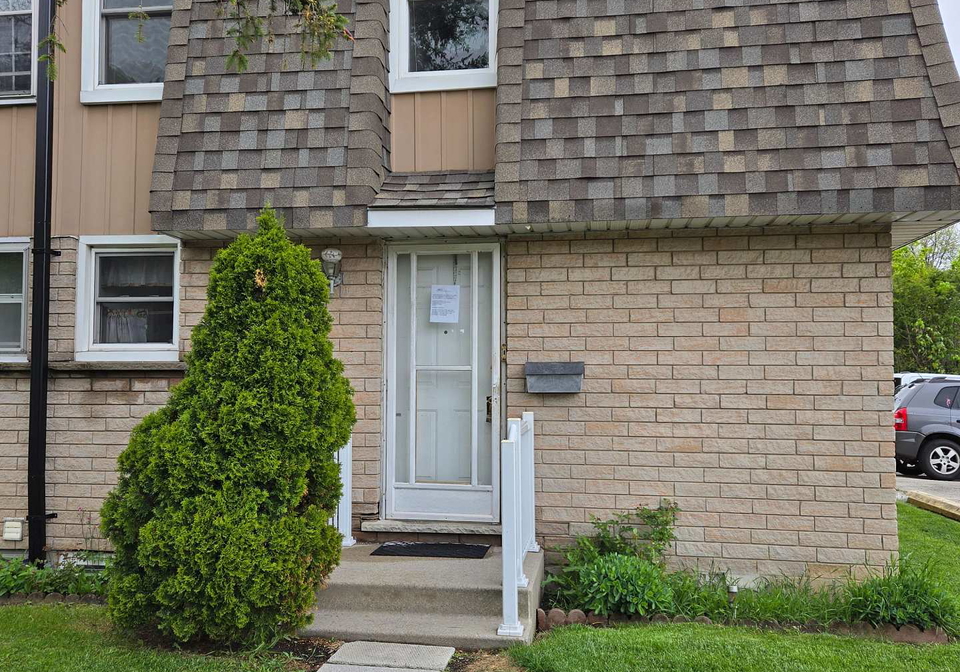 153-limeridge-road-w-hamilton-ontario-x12629580