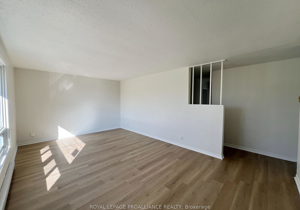 glenarden-crescent-belleville-ontario-x12629614