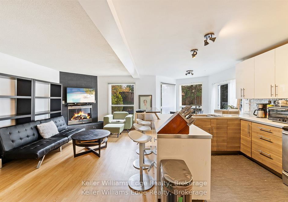 10-zeffer-place-kitchener-ontario-x12629800