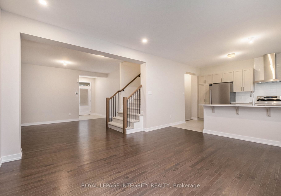 623-alopex-row-ottawa-ontario-x12629814