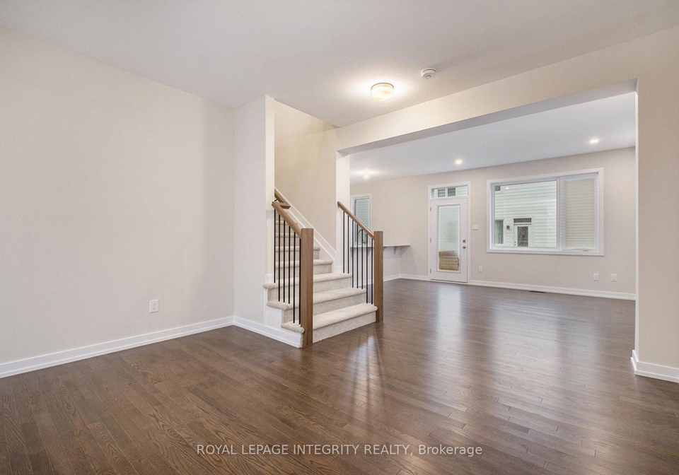 623-alopex-row-ottawa-ontario-x12629814
